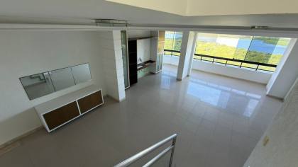 Cobertura Duplex à Venda | Vista Permanente para a Beira-Mar