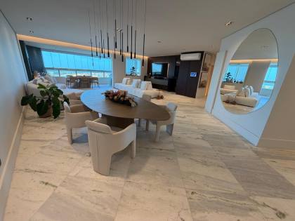 Mansão Cleonice Barreto | 300m² | Porteira Fechada | Beira-Mar