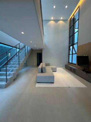 Casa de Alto Padrão à Venda na Atalaia | 400m² | 3 Suítes | Porteira Fechada – Aracaju
