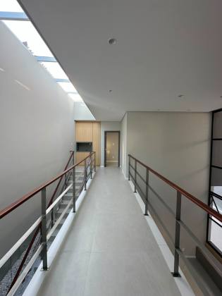 Casa de Alto Padrão à Venda na Atalaia | 400m² | 3 Suítes | Porteira Fechada – Aracaju