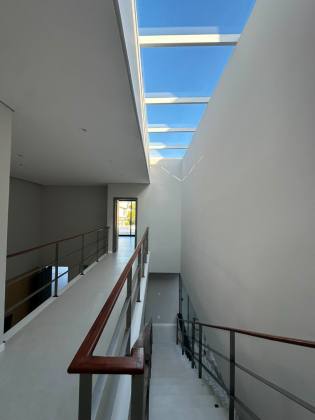 Casa de Alto Padrão à Venda na Atalaia | 400m² | 3 Suítes | Porteira Fechada – Aracaju