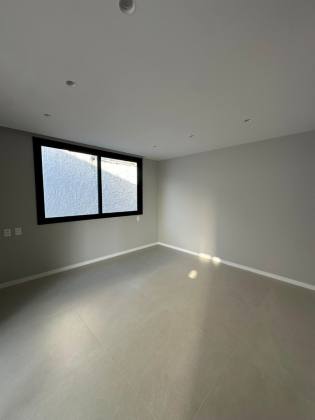 Casa de Alto Padrão à Venda na Atalaia | 400m² | 3 Suítes | Porteira Fechada – Aracaju