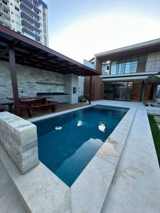 Casa de Alto Padrão à Venda na Atalaia | 400m² | 3 Suítes | Porteira Fechada – Aracaju