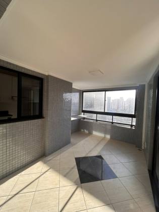 APARTAMENTO À VENDA NO MANSÃO OCTÁVIO MARTINS PENALVA | 214m² | 3 SUÍTES | 13 DE JULHO – ARACAJU