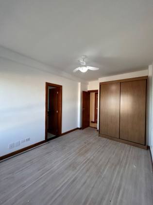 APARTAMENTO À VENDA NO MANSÃO OCTÁVIO MARTINS PENALVA | 214m² | 3 SUÍTES | 13 DE JULHO – ARACAJU