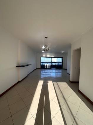 APARTAMENTO À VENDA NO MANSÃO OCTÁVIO MARTINS PENALVA | 214m² | 3 SUÍTES | 13 DE JULHO – ARACAJU