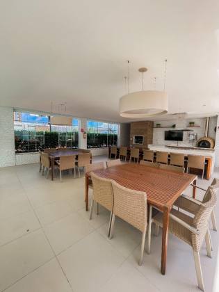 APARTAMENTO REFORMADO À VENDA NO MANSÃO ROBERTO CONSTÂNCIO VIEIRA | 220m² | ANDAR ALTO | JARDINS – ARACAJU