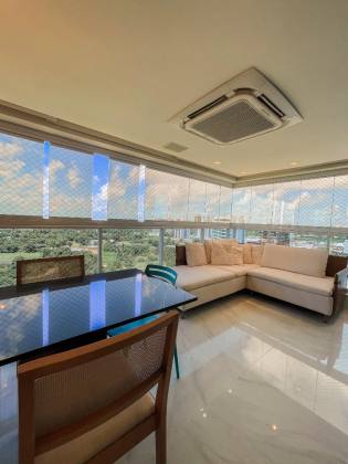 APARTAMENTO REFORMADO À VENDA NO MANSÃO ROBERTO CONSTÂNCIO VIEIRA | 220m² | ANDAR ALTO | JARDINS – ARACAJU