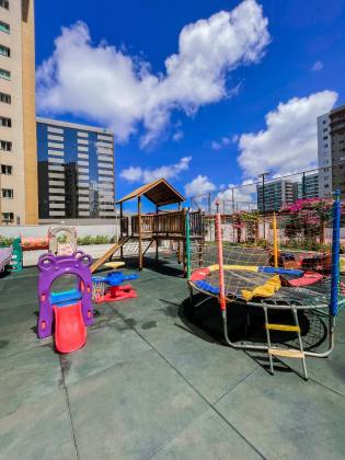 APARTAMENTO REFORMADO À VENDA NO MANSÃO ROBERTO CONSTÂNCIO VIEIRA | 220m² | ANDAR ALTO | JARDINS – ARACAJU