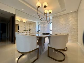 Mansão Saint Laurent / 13 de julho / Beira Mar