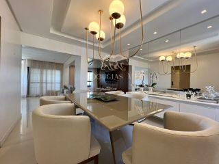 Mansão Saint Laurent / 13 de julho / Beira Mar