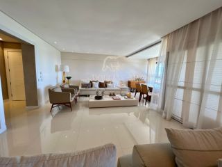 Mansão Saint Laurent / 13 de julho / Beira Mar