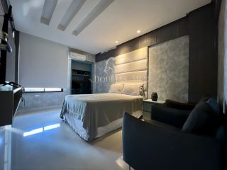 Mansão Saint Laurent / 13 de julho / Beira Mar