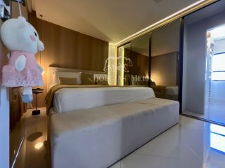 Mansão Saint Laurent / 13 de julho / Beira Mar