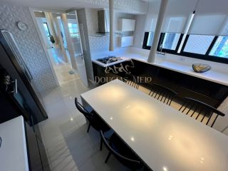 Mansão Saint Laurent / 13 de julho / Beira Mar