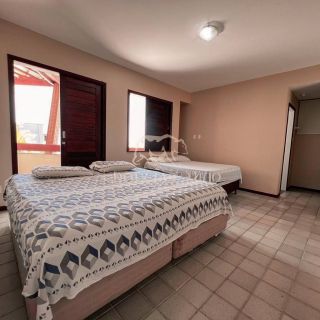 Casa Duplex  / Cond Camurupim / Na beira da Praia . .