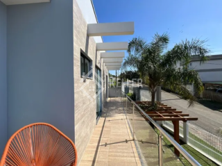 Excelente Casa com Vista Mar na Bacia da Vovó – Penha/SC