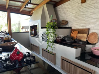 Excelente Casa com Vista Mar na Bacia da Vovó – Penha/SC