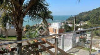 Excelente Casa com Vista Mar na Bacia da Vovó – Penha/SC