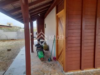 Casa com Edícula em Terreno Amplo – 300m² | 3 Quartos (1 Suíte) | Garagem Coberta para 2 Carros