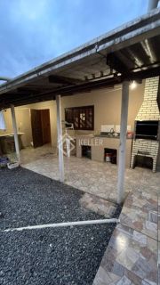 Casa Para Alugar com 2 quartos no bairro Centro em Penha