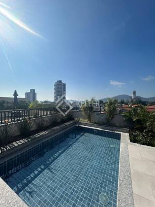 Apartamento Giardino Para Vender com 02 quartos 01 suítes no bairro Armação em Penha