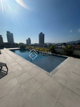 Apartamento Giardino Para Vender com 02 quartos 01 suítes no bairro Armação em Penha