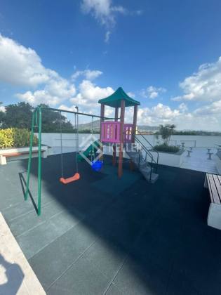 Apartamento Giardino Para Vender com 02 quartos 01 suítes no bairro Armação em Penha