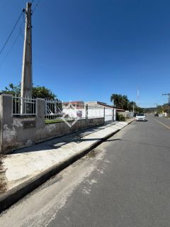 TERRENO + CASA À VENDA EM ARMAÇÃO — PENHA/SC