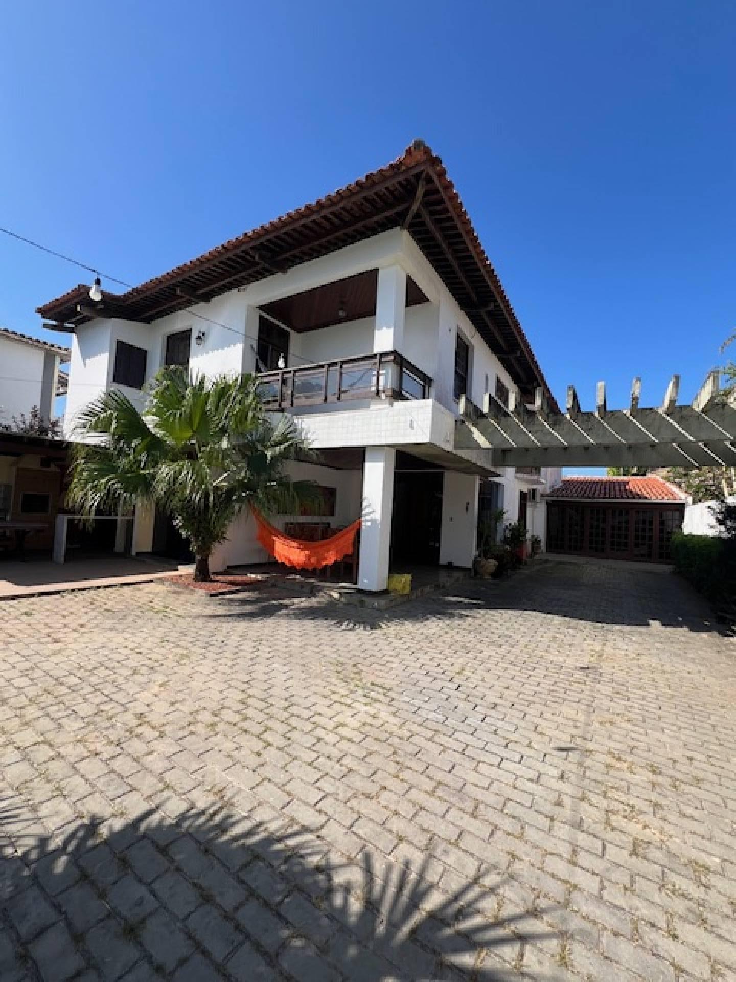 Sua Nova Casa dos Sonhos em Vilas do Atlântico!