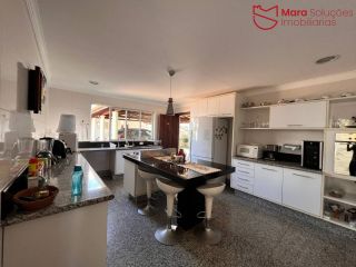 Casa alto padrão cond, Horto Vilas – 5 suítes.