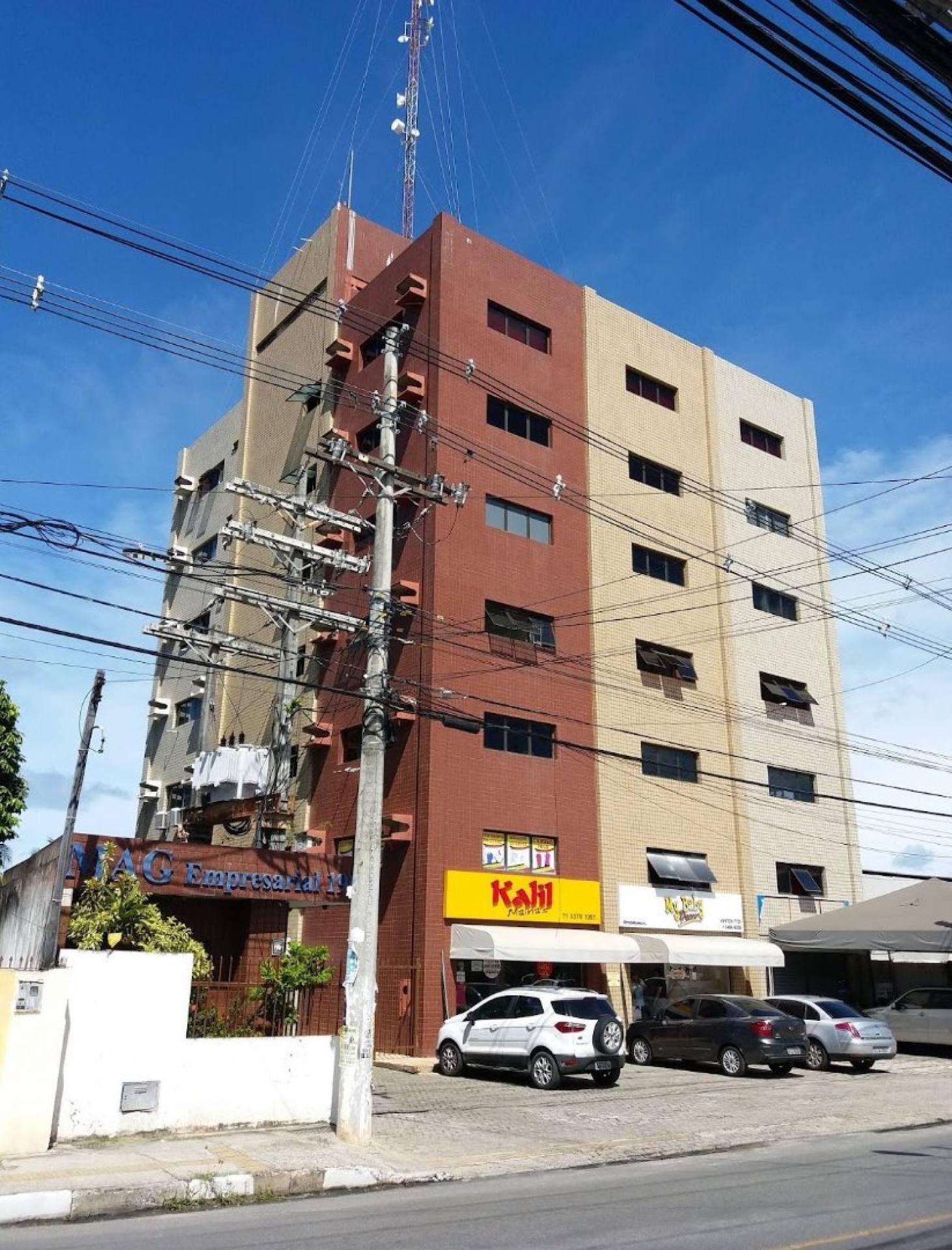 Sala comercial com 40m² na Luis Tarquinio - Lauro de Freitas