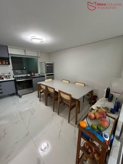 ? Belíssimo Triplex à Venda e para Aluguel em Vilas do Atlântico ?✨