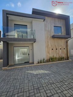 Casa Duplex 4/4 ao lado da orla de vilas do atlântico.