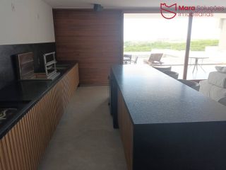 Casa alto padrão em Alphaville II - Salvador.