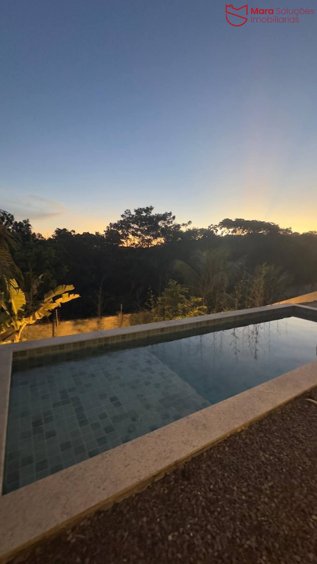 ?EXCLUSIVIDADE| LUXO E REQUINTE NO ALPHAVILLE LITORAL NORTE 2| 4 SUÍTES|  R$13.000 COM TXS| MOBILIADA