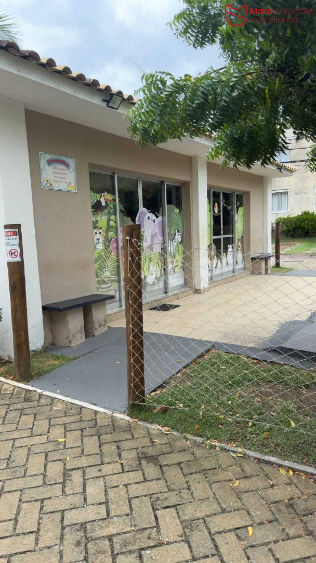 Apartamento 2/4 com suite em Buraquinho.