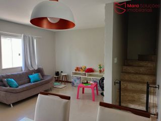 VENDA | Casa Solta - 4 Quartos - Próxima à Praia!
