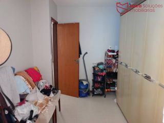 VENDA | Casa Solta - 4 Quartos - Próxima à Praia!