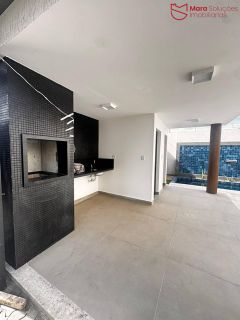 Casa em Ipitanga com 4/4 - condomínio fechado.