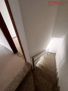 Casa em Ipitanga com 4/4 - condomínio fechado.
