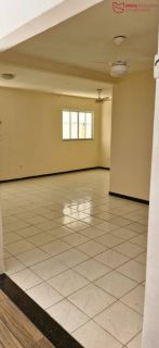 Casa para Venda em Lauro de Freitas/BA.