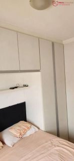 Vendo Apartamento • R$ 200.000,00.