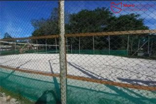 Apartamento com 2/4 sendo suite, á venda no cond. Bosque da Aldeia.
