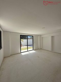 Casa de Cond. á Vender com 3/4, 2 suítes em Buraquinho.