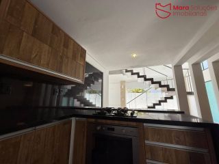 Casa de Cond. á Vender com 3/4, 2 suítes em Buraquinho.
