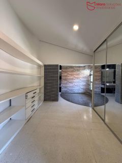 Casa de Cond. á Vender com 3/4, 2 suítes em Buraquinho.