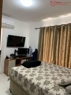 Casa de cond. á venda 2/4, sendo 1 suíte, em abrantes.