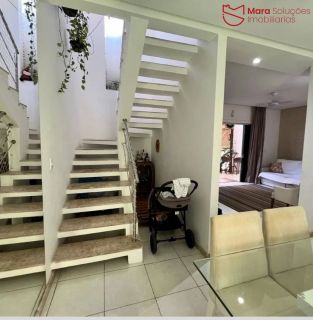 Casa de condomínio á venda com 4/4, sendo 1 suíte no Residencial Safira.