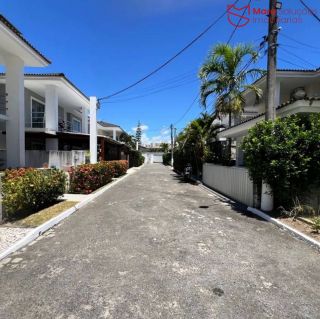 Casa de condomínio á venda com 4/4, sendo 1 suíte no Residencial Safira.